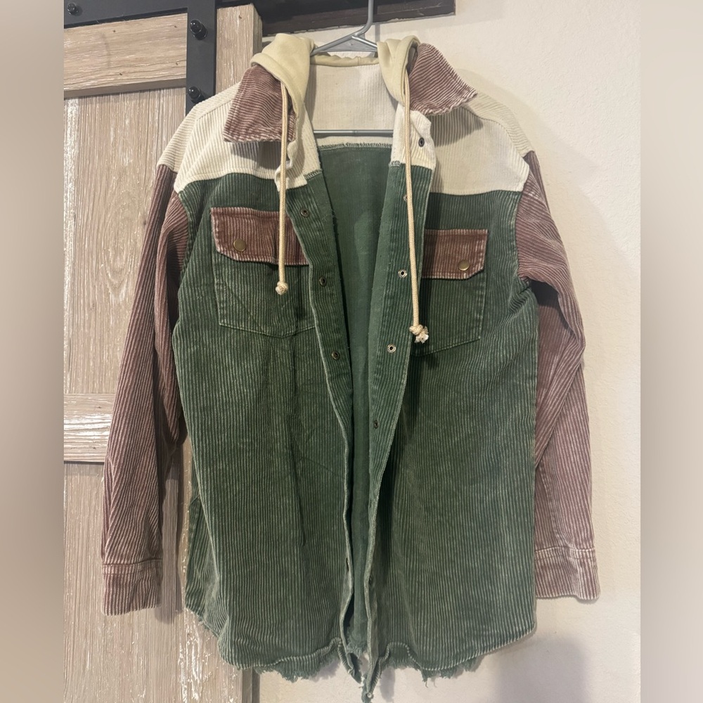 Women’s medium boutique Shacket